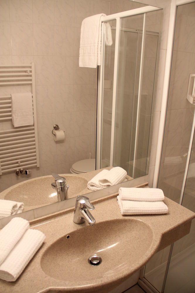 Heßdorf Hotel Aurora Erlangen מראה חיצוני תמונה